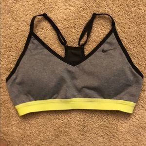Large Nike women’s medium support sport bra